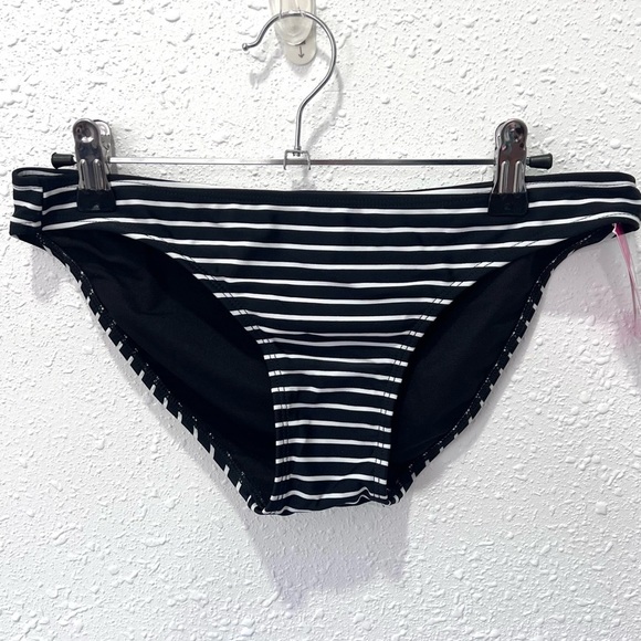 2 bottom piecesGianni Bini / Xhilaration Yellow and Black Bikini hipster M - Picture 2 of 6